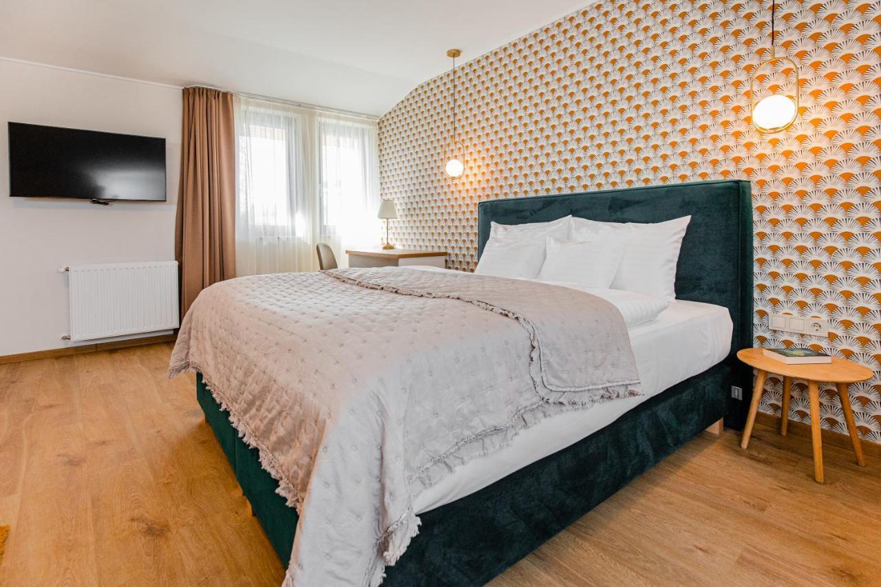 H11 Rooms Esztergom Exterior foto